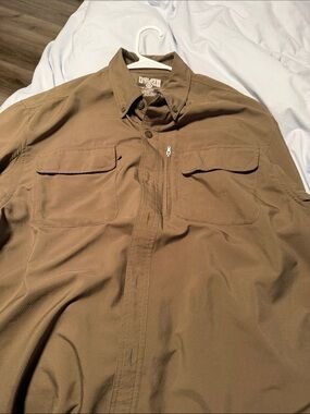 Orvis Men's Button-Down Field Shirt in Khaki Brown
